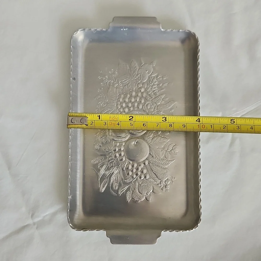 Vintage aluminum small trays and coasters. Fruit design - Picture 9 of 9